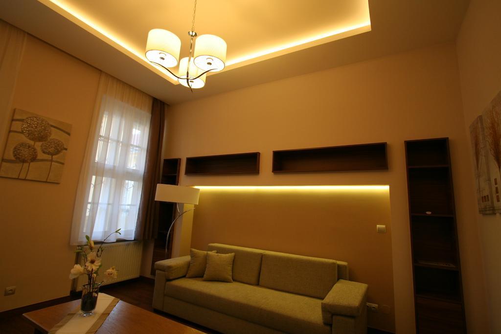 Nn Apartman Budapest Budapeste Quarto foto